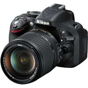 Máy ảnh Nikon D5200 24.1 MP DX-Format CMOS Digital SLR Camera with 18-140mm VR NIKKOR Zoom Lens