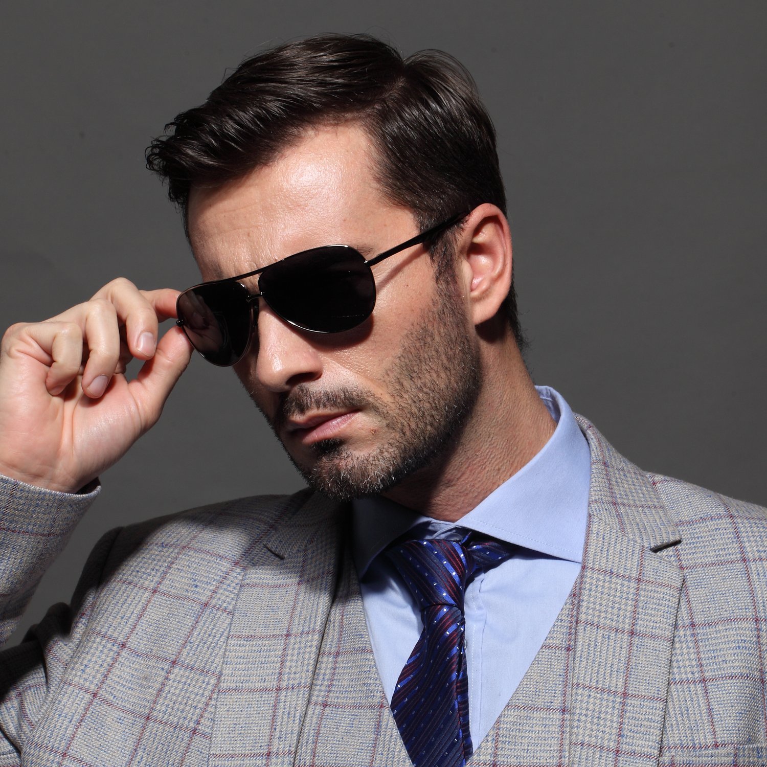 Солнечные очки мужские квадратные. Классические очки мужские. Стильные мужские очки. Мужской очки класс. Мужской очки класс.