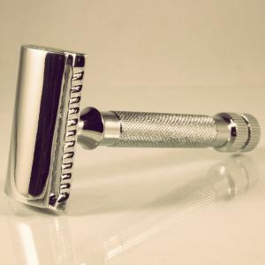 Safety Razor By Sir Hare (Short)